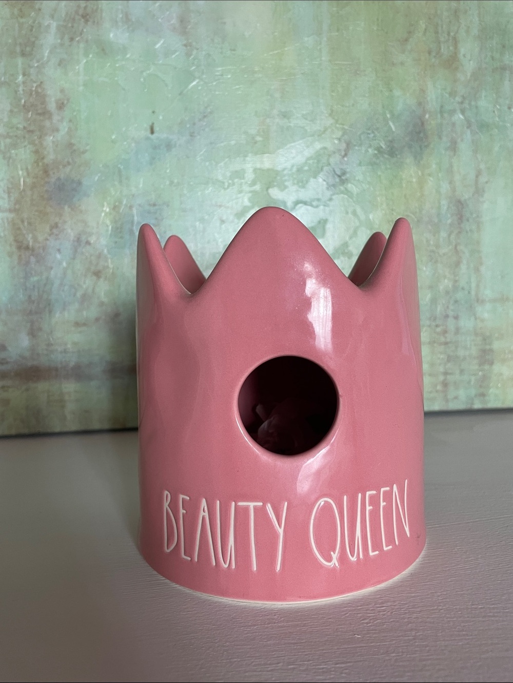 Rae Dunn Beauty Queen Pink Ceramic Crown Bird Feeder